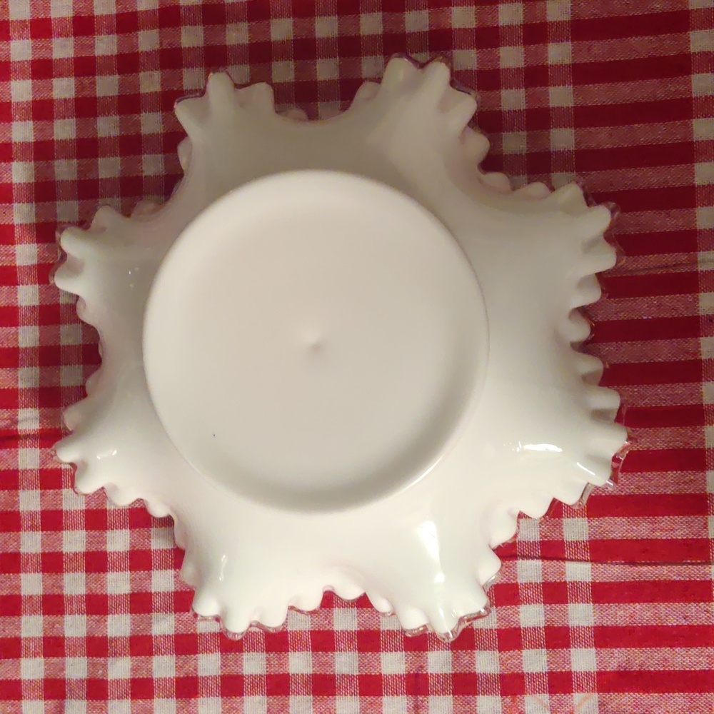 10” White Milk Glass Bowl With Clear Silvercrest Ruffled Edge Vintage! - Picture 6 of 7
